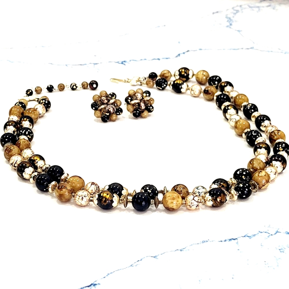 Elegant Beaded Necklace Set in Black and Gold